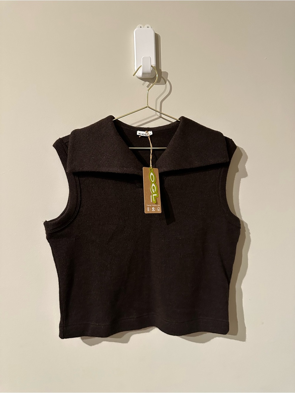 OGL Sleeveless Collared Knit Tank in Chocolate Brown size Medium. New with tag